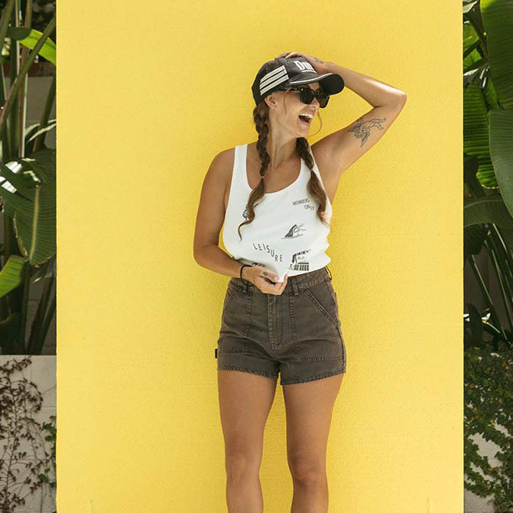 Women's Leisure Walk Short